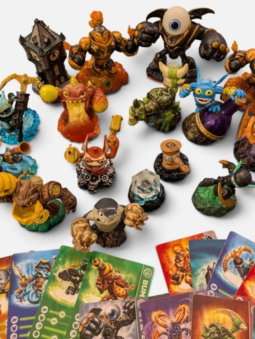 Skylanders Mixed Lot Of Game Figures And Stat Cards - Picture 3 of 3